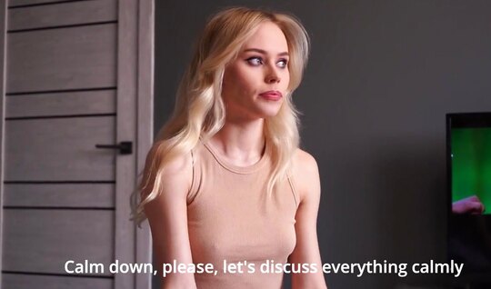 Русская блондинка попробовала горячий член и возбудилась