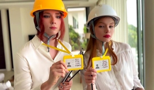 Пришла с инспекцией и попала на крутой секс в домашнем видео