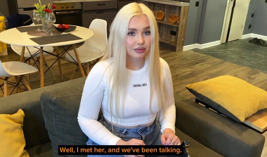 Блондинке в гостях парень предложил сладкий член попробовать